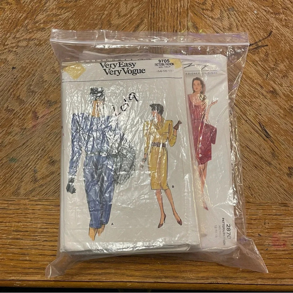 Lot of 8 Vogue Vintage Sewing Patterns Various sizes Womens Fashion Designs. - Picture 8 of 8